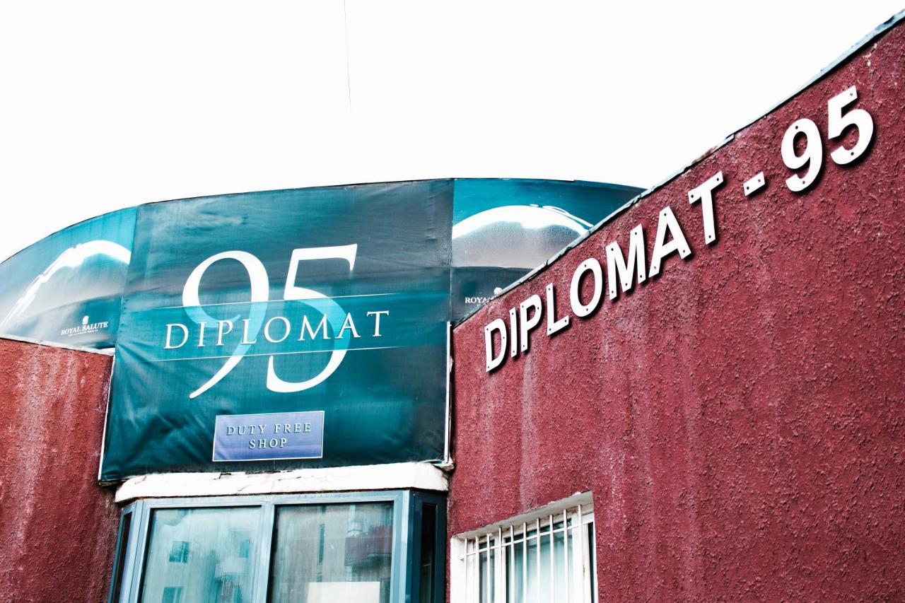 Diplomat Hotel Ulaanbaatar Exterior photo